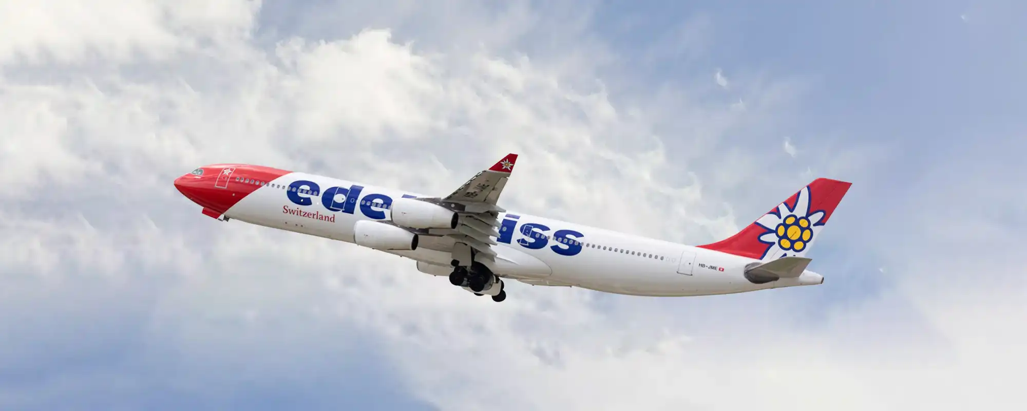 Avion Edelweiss en vol, programme automne-hiver renforcé